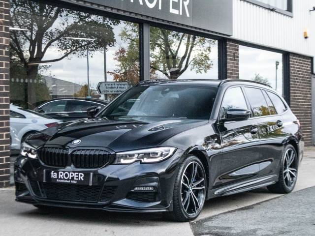BMW 3 Series 2.0 320d xDrive M Sport Pro Touring Auto Estate Diesel Black Sapphire Metallic