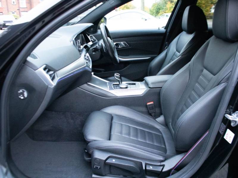 BMW 3 Series   Registered:2019(69)