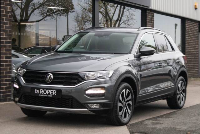 Volkswagen T-Roc 1.5 TSI EVO Active DSG Auto 150ps Hatchback Petrol Indium Grey Metallic