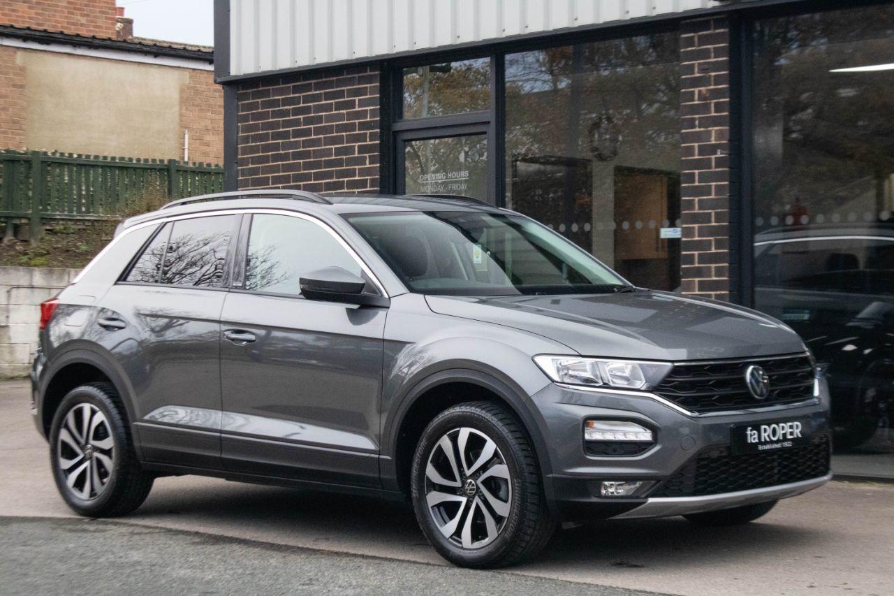 Volkswagen T-Roc 1.5 TSI EVO Active DSG Auto 150ps Hatchback Petrol Indium Grey Metallic