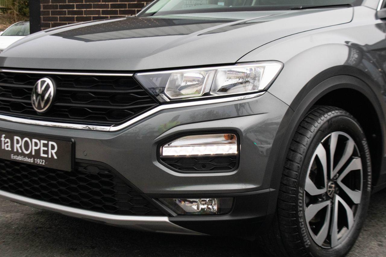 Volkswagen T-Roc 1.5 TSI EVO Active DSG Auto 150ps Hatchback Petrol Indium Grey Metallic