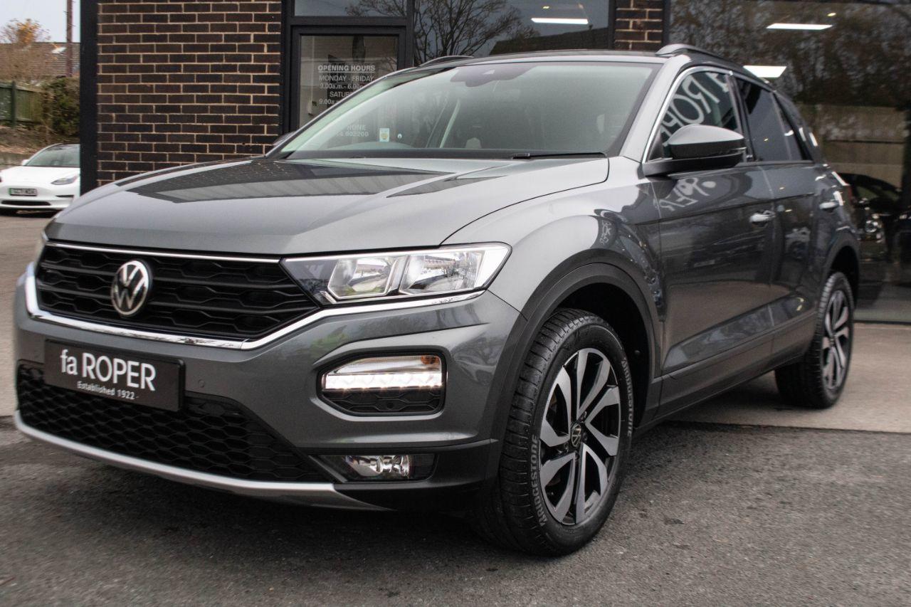 Volkswagen T-Roc 1.5 TSI EVO Active DSG Auto 150ps Hatchback Petrol Indium Grey Metallic