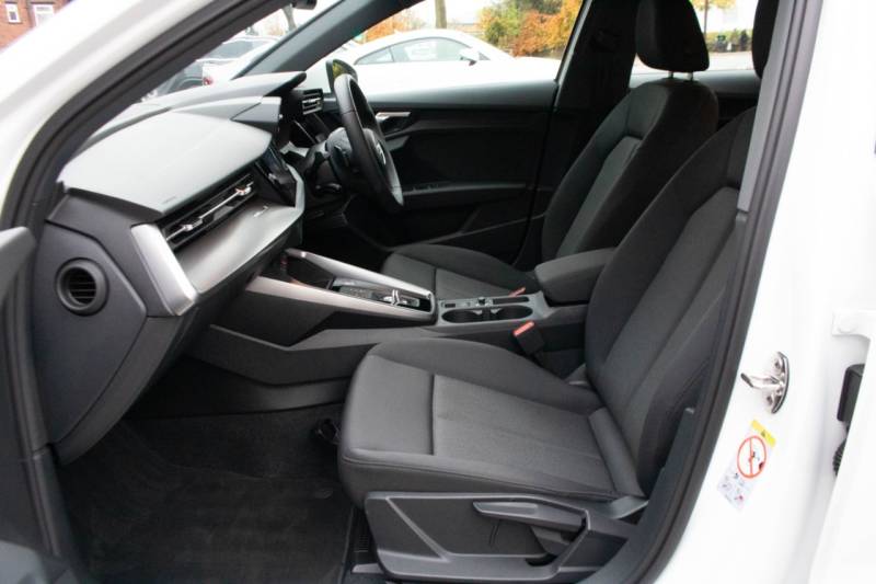 Audi A3 Sportback   Registered:2023(23)