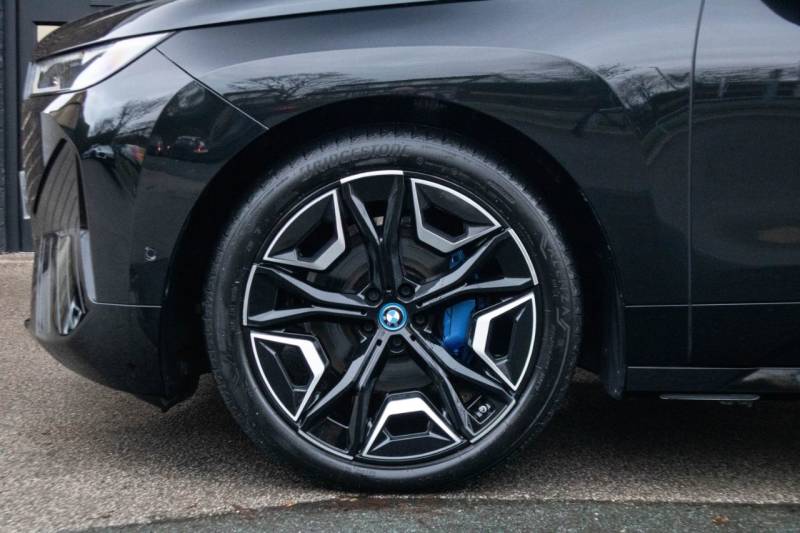 BMW Ix   Registered:2022(22)