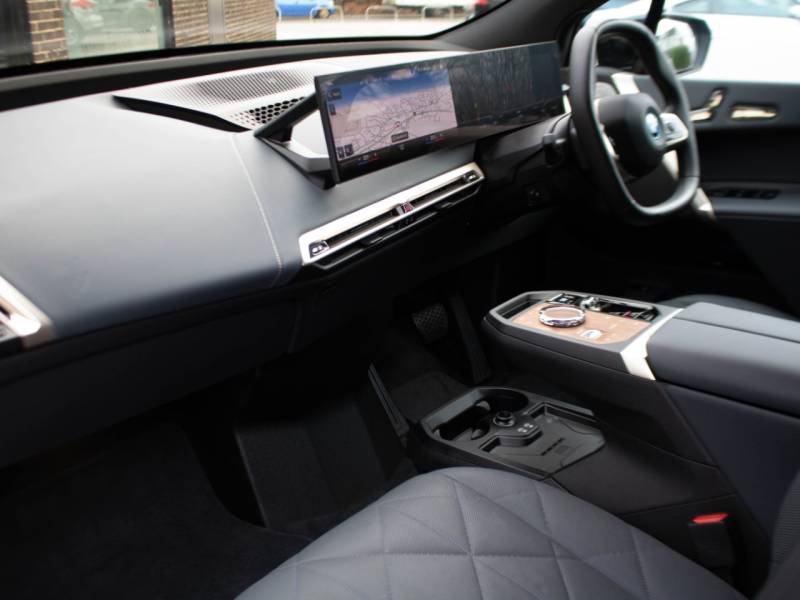 BMW Ix   Registered:2022(22)