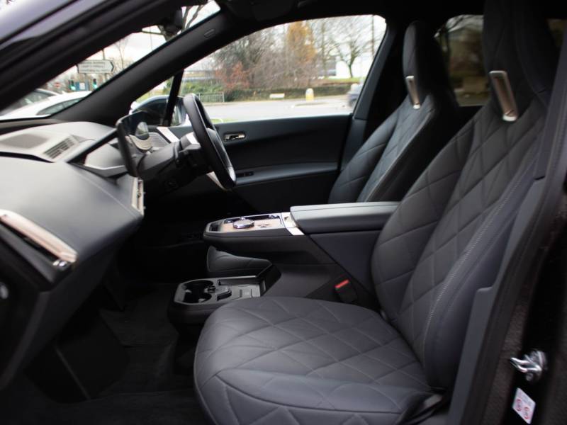 BMW Ix   Registered:2022(22)