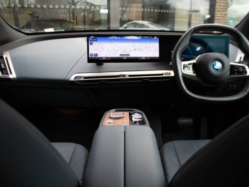 BMW Ix   Registered:2022(22)
