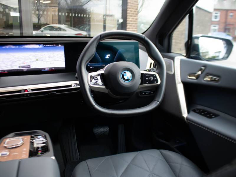 BMW Ix   Registered:2022(22)