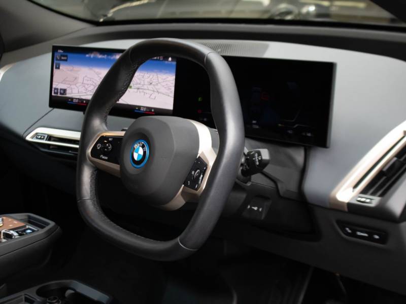 BMW Ix   Registered:2022(22)
