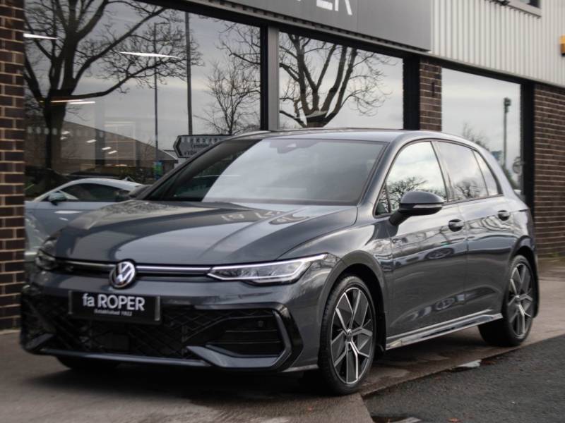 Volkswagen Golf   Registered:2024(74)