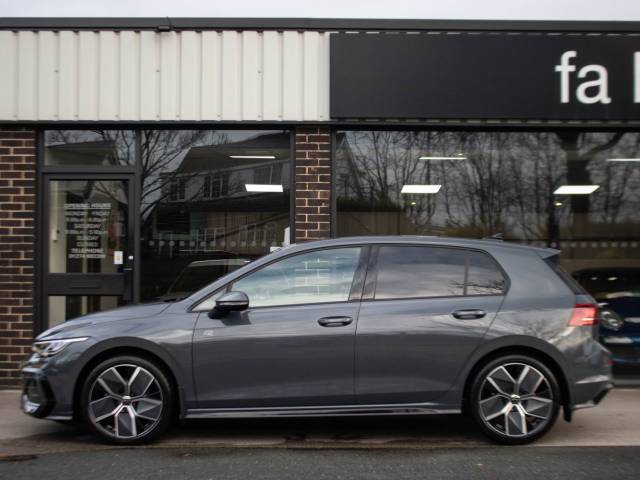 2024 Volkswagen Golf 1.5 eTSI MHEV R-Line DSG 150ps (facelift)
