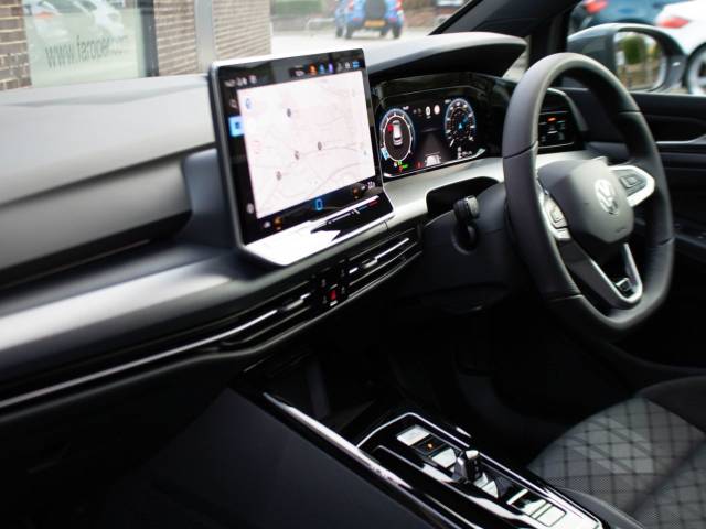 2024 Volkswagen Golf 1.5 eTSI MHEV R-Line DSG 150ps (facelift)