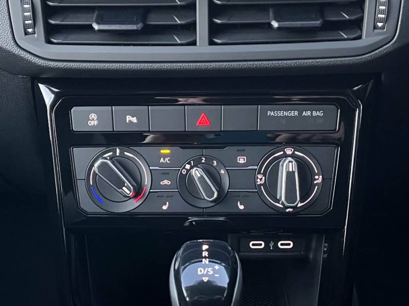 Volkswagen T Cross   Registered:2023(23)