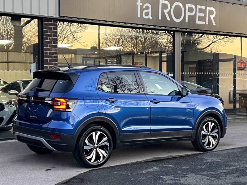 Volkswagen T Cross   Registered:2023(23)