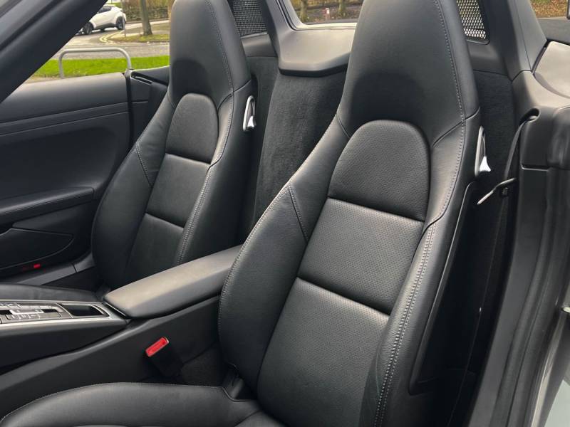 Porsche Boxster   Registered:2012(62)