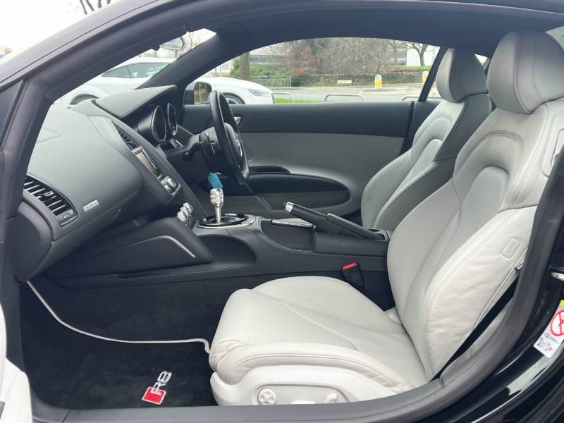 Audi R8   Registered:2013(63)