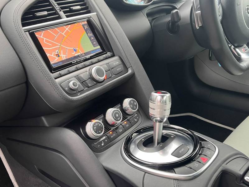 Audi R8   Registered:2013(63)