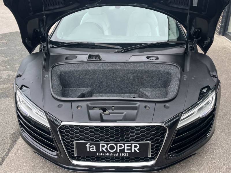 Audi R8   Registered:2013(63)