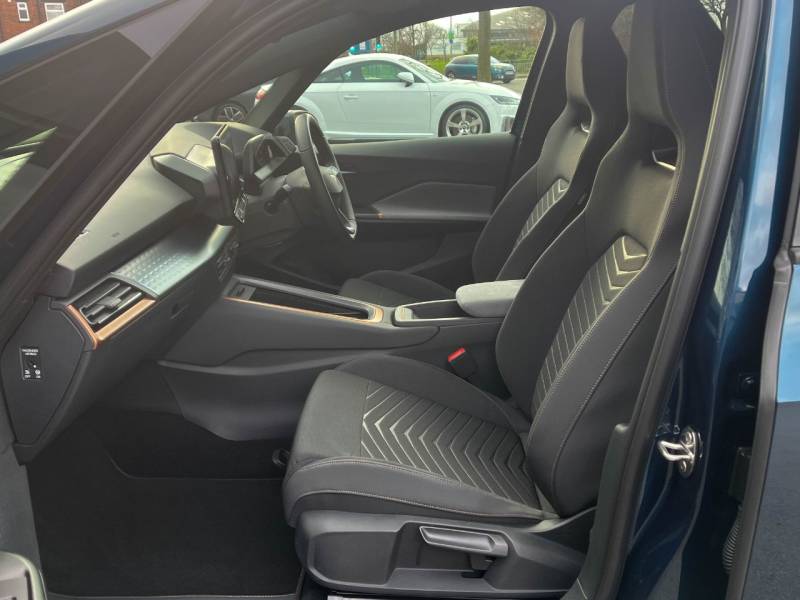 CUPRA Born   Registered:2022(72)