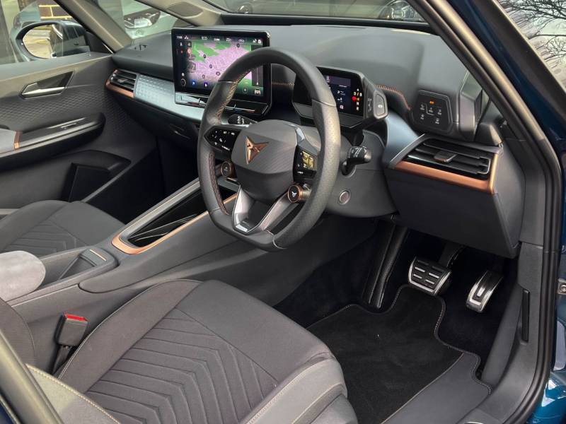 CUPRA Born   Registered:2022(72)