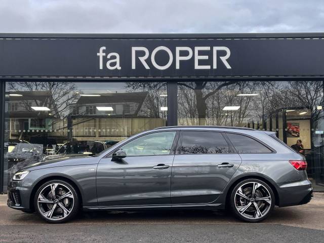 2024 Audi A4 Avant 2.0 TFSI 40 Black Edition S tronic 204ps