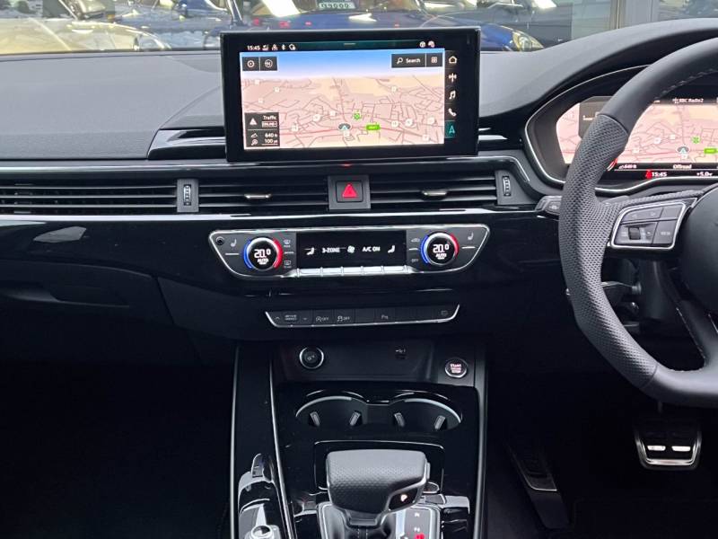 Audi A4 Avant   Registered:2024(73)