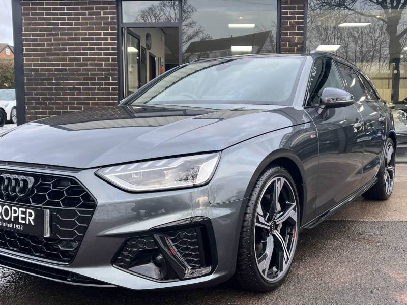 Audi A4 Avant   Registered:2024(73)