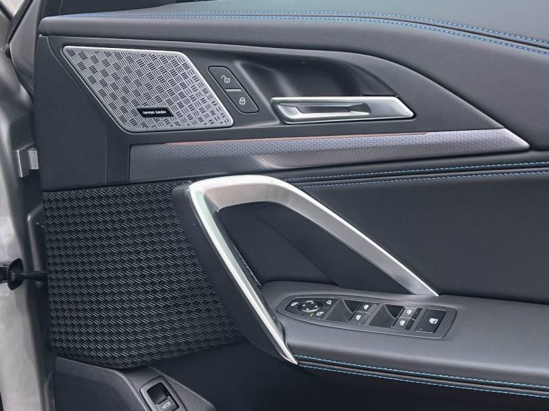 BMW X1   Registered:2024(24)