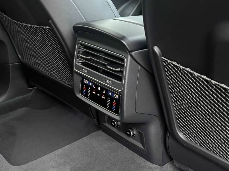 Audi Q8   Registered:2021(21)