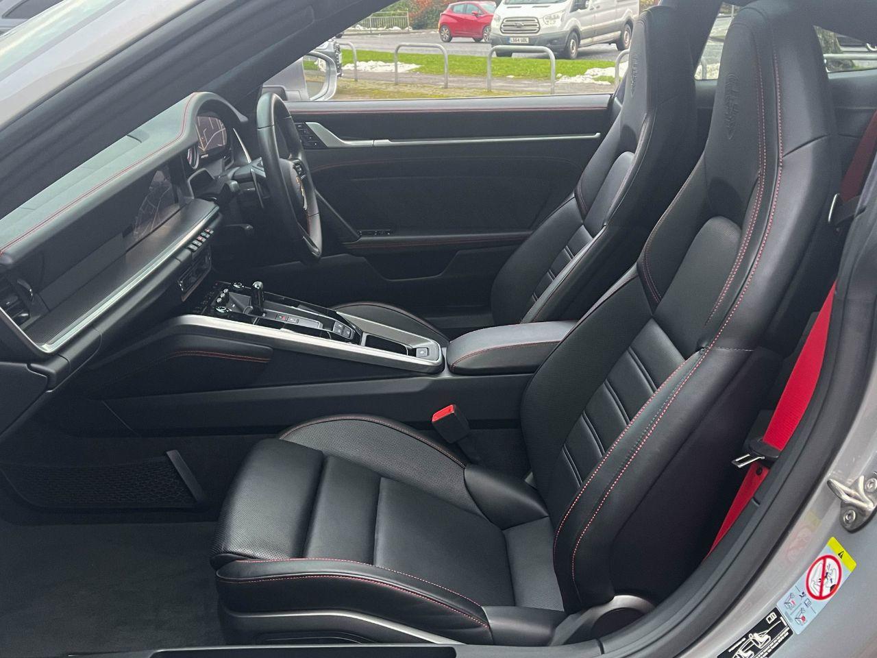 Porsche 911 3.7 992 Turbo S Coupe PDK 650ps Coupe Petrol Gt Silver Metallic