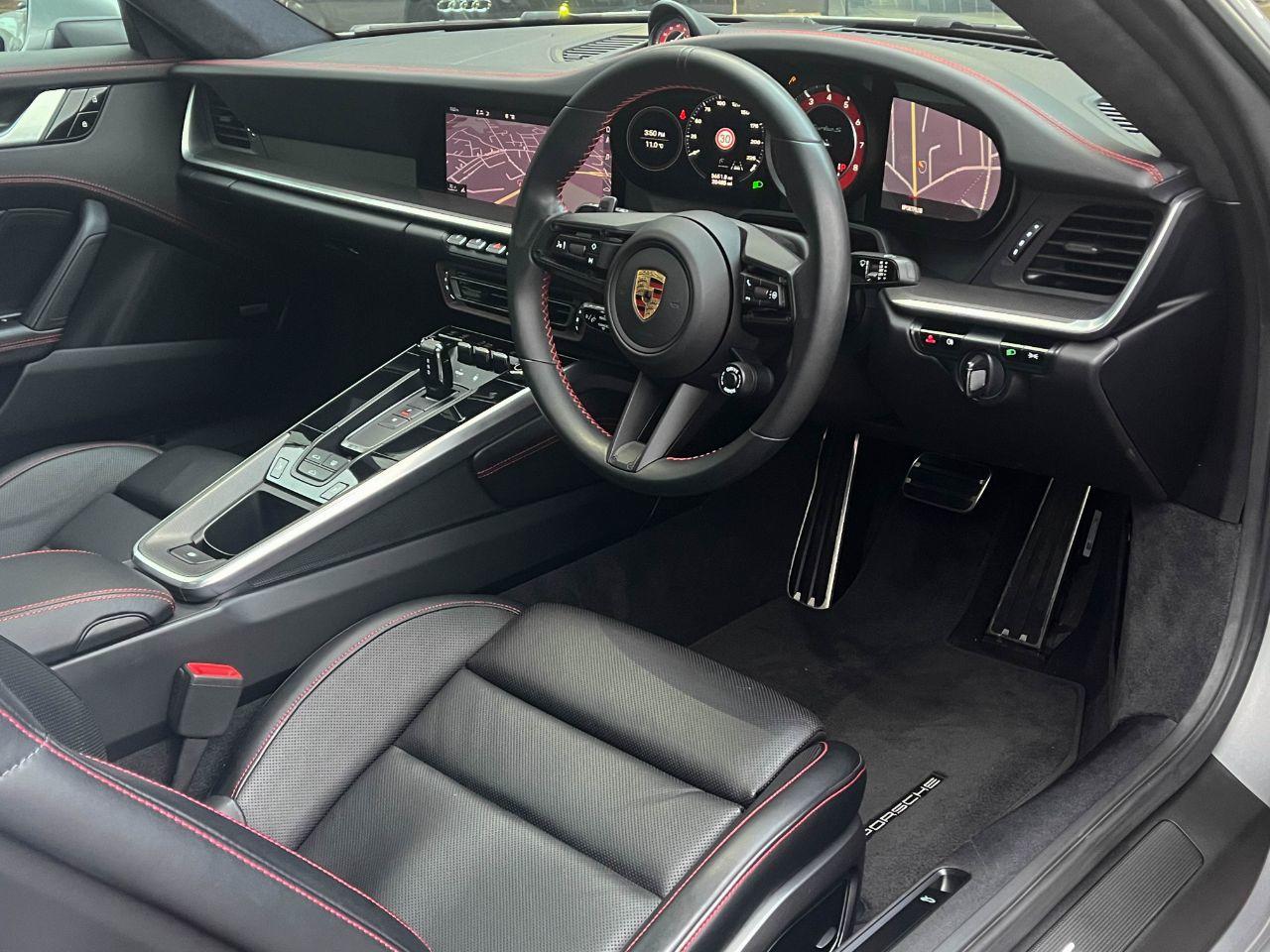 Porsche 911 3.7 992 Turbo S Coupe PDK 650ps Coupe Petrol Gt Silver Metallic