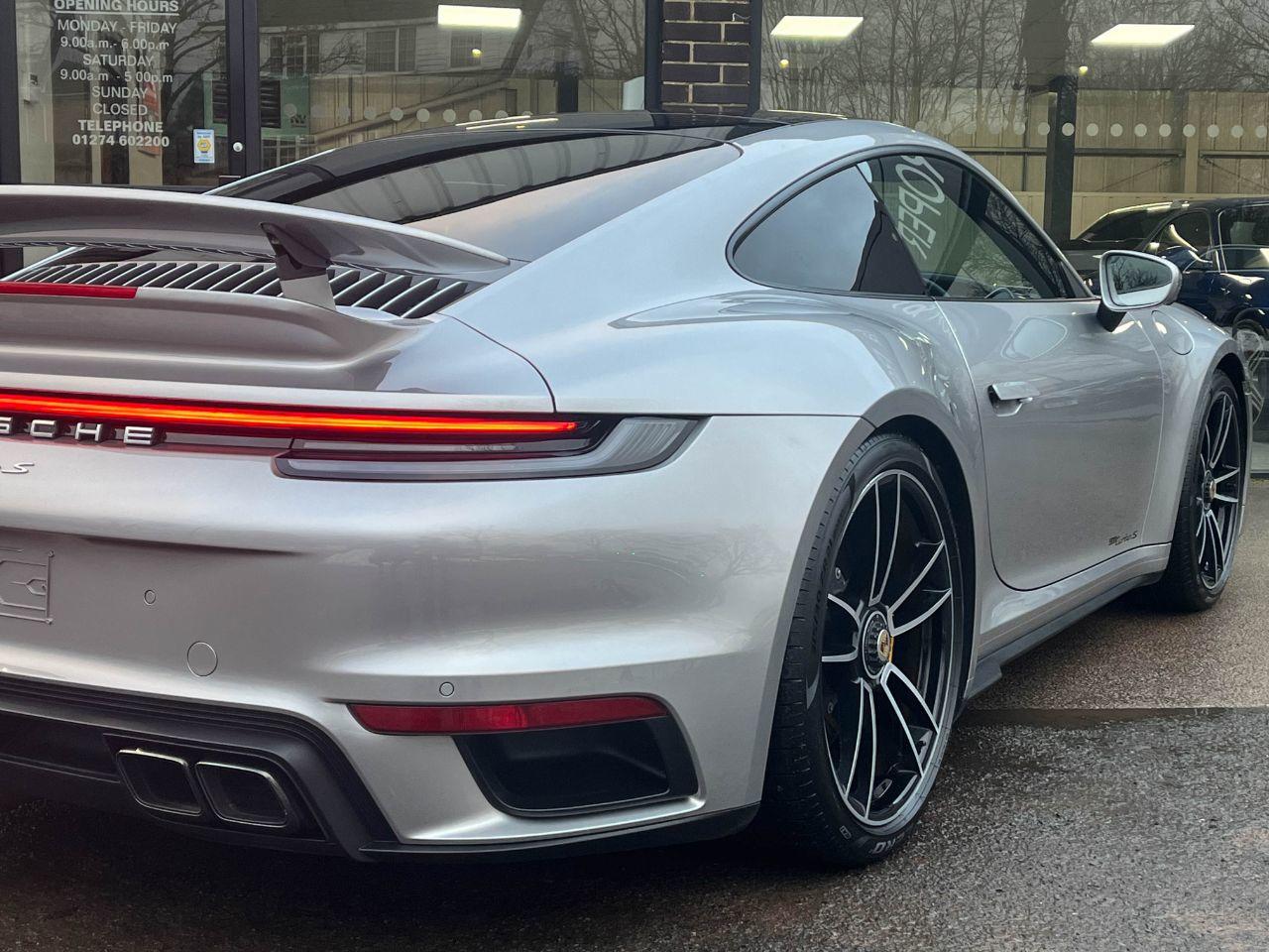 Porsche 911 3.7 992 Turbo S Coupe PDK 650ps Coupe Petrol Gt Silver Metallic