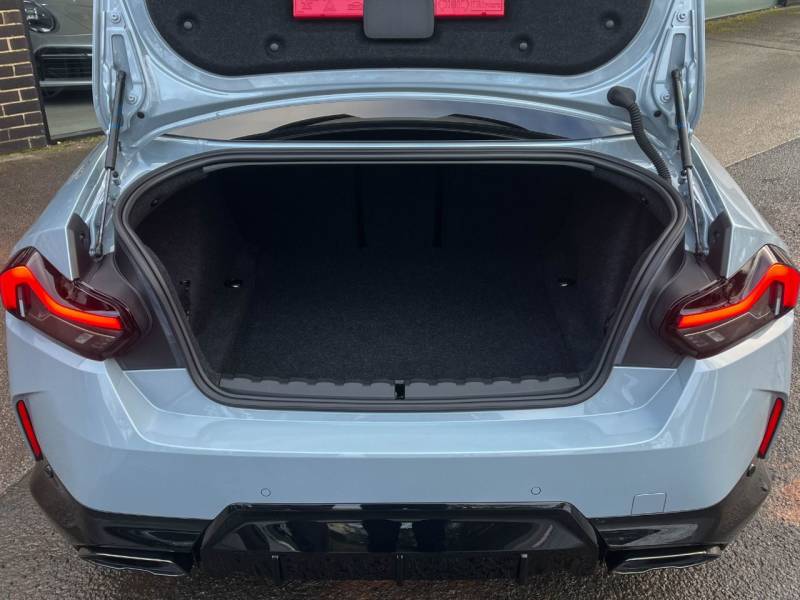 BMW 2 Series   Registered:2023(23)