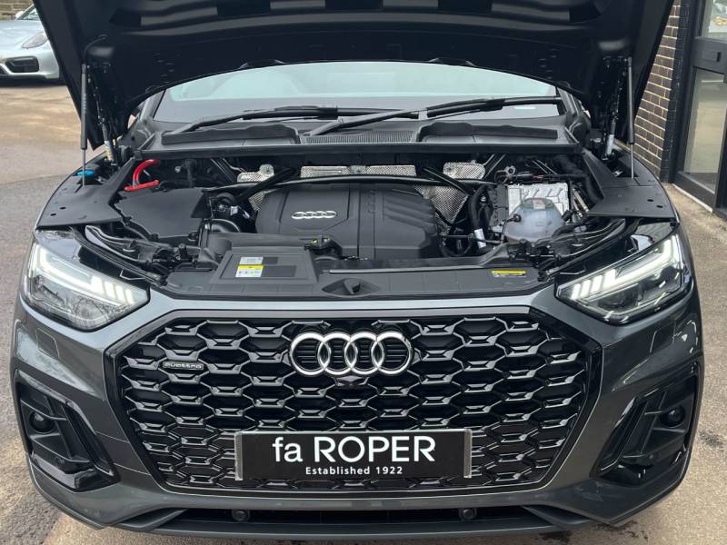 Audi Q5   Registered:2023(23)