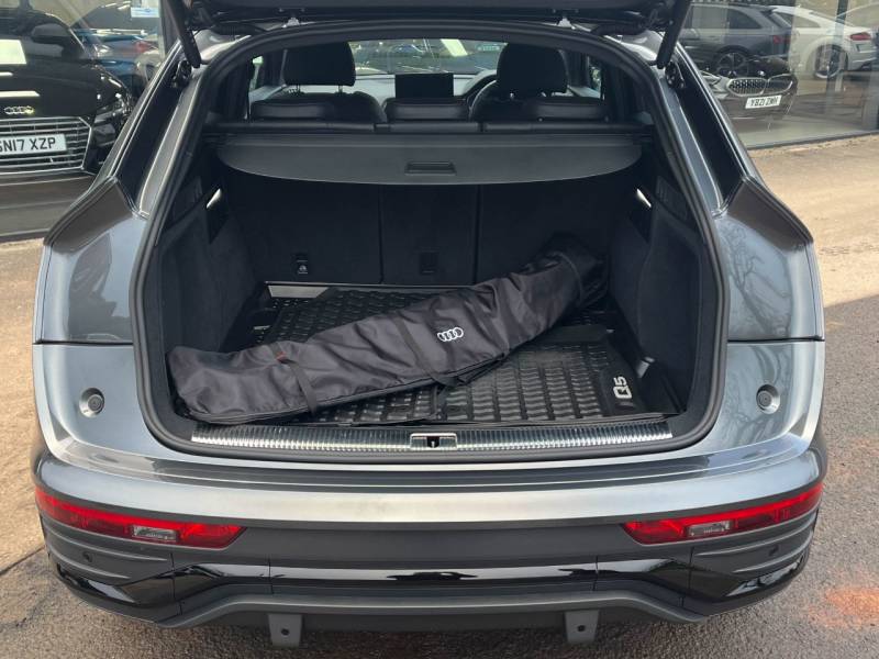 Audi Q5   Registered:2023(23)