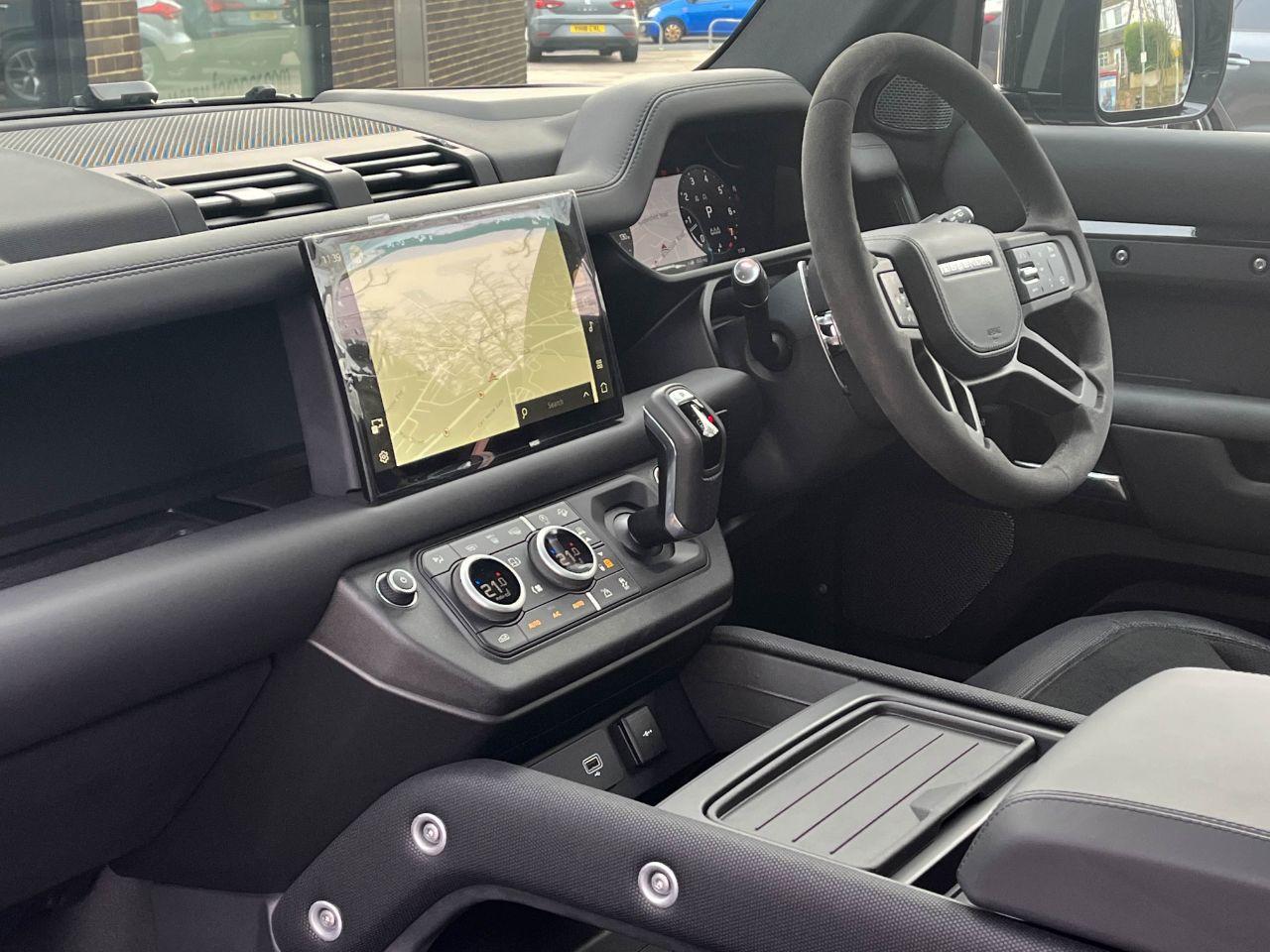 Land Rover Defender 90 P525 5.0 V8 4WD Auto Estate Petrol Santorini Black Metallic