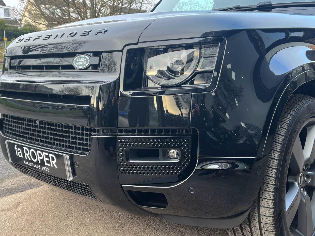 Land Rover Defender 90 P525 5.0 V8 4WD Auto Estate Petrol Santorini Black Metallic
