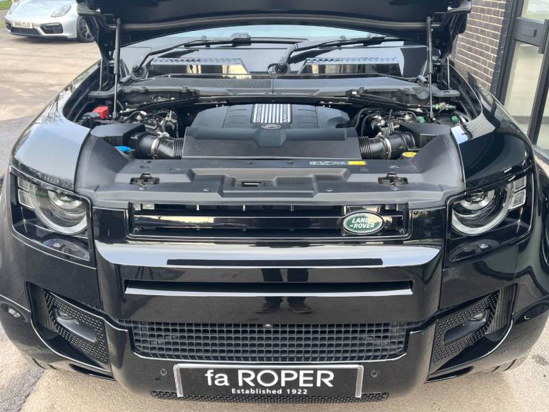 Land Rover Defender   Registered:2022(72)