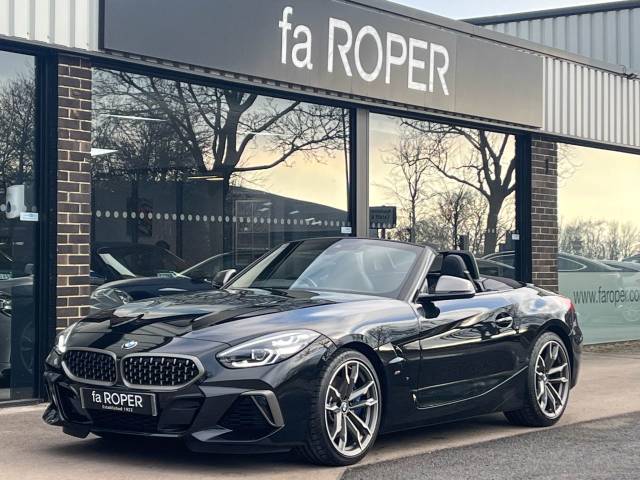 BMW Z4 M40i 3.0 sDrive Auto 340ps Convertible Petrol Black Sapphire Metallic