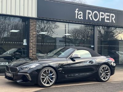 BMW Z4 M40i 3.0 sDrive Auto 340ps Convertible Petrol Black Sapphire Metallic