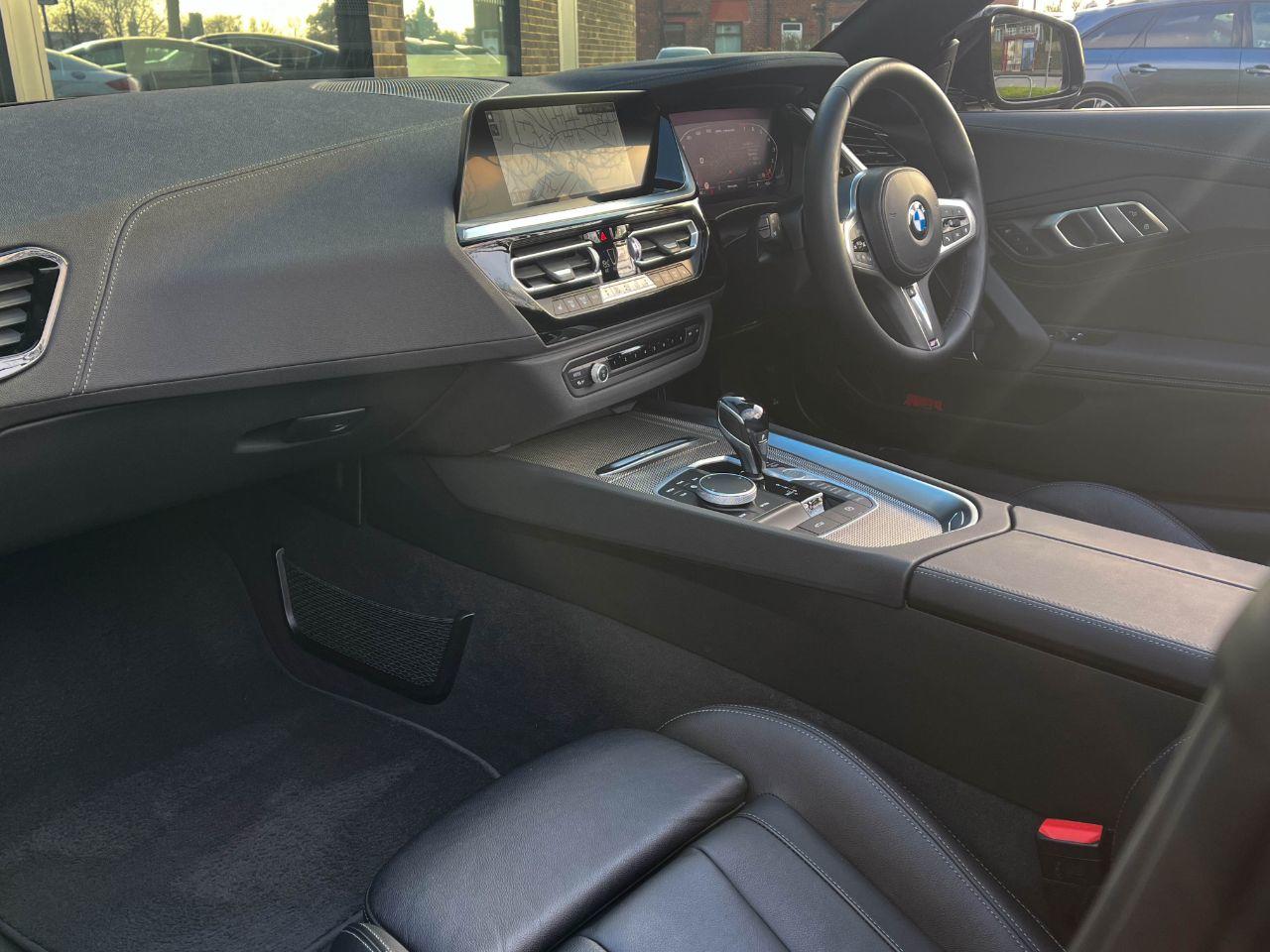 BMW Z4 M40i 3.0 sDrive Auto 340ps Convertible Petrol Black Sapphire Metallic