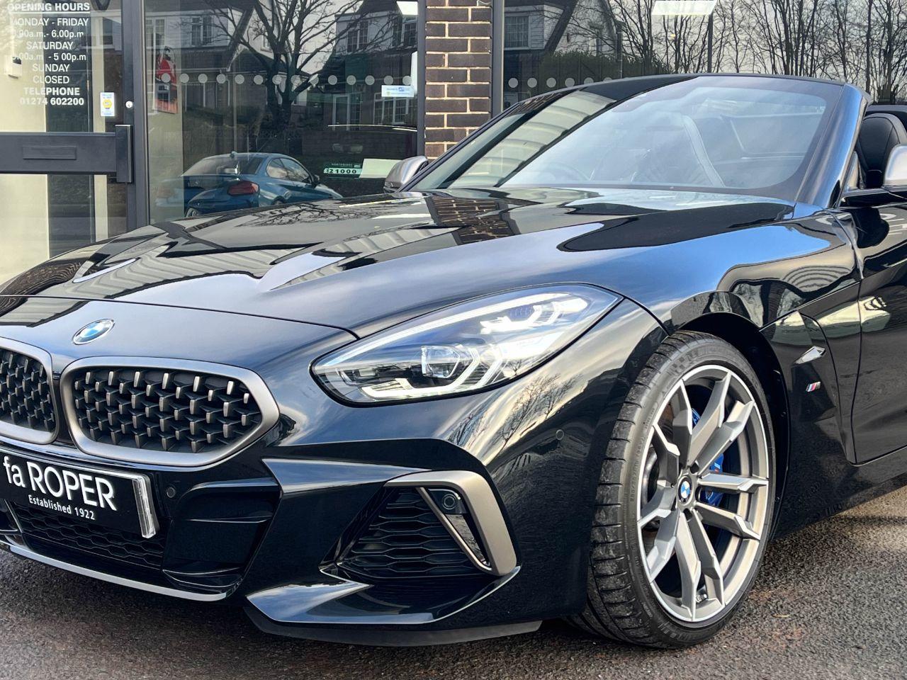 BMW Z4 M40i 3.0 sDrive Auto 340ps Convertible Petrol Black Sapphire Metallic