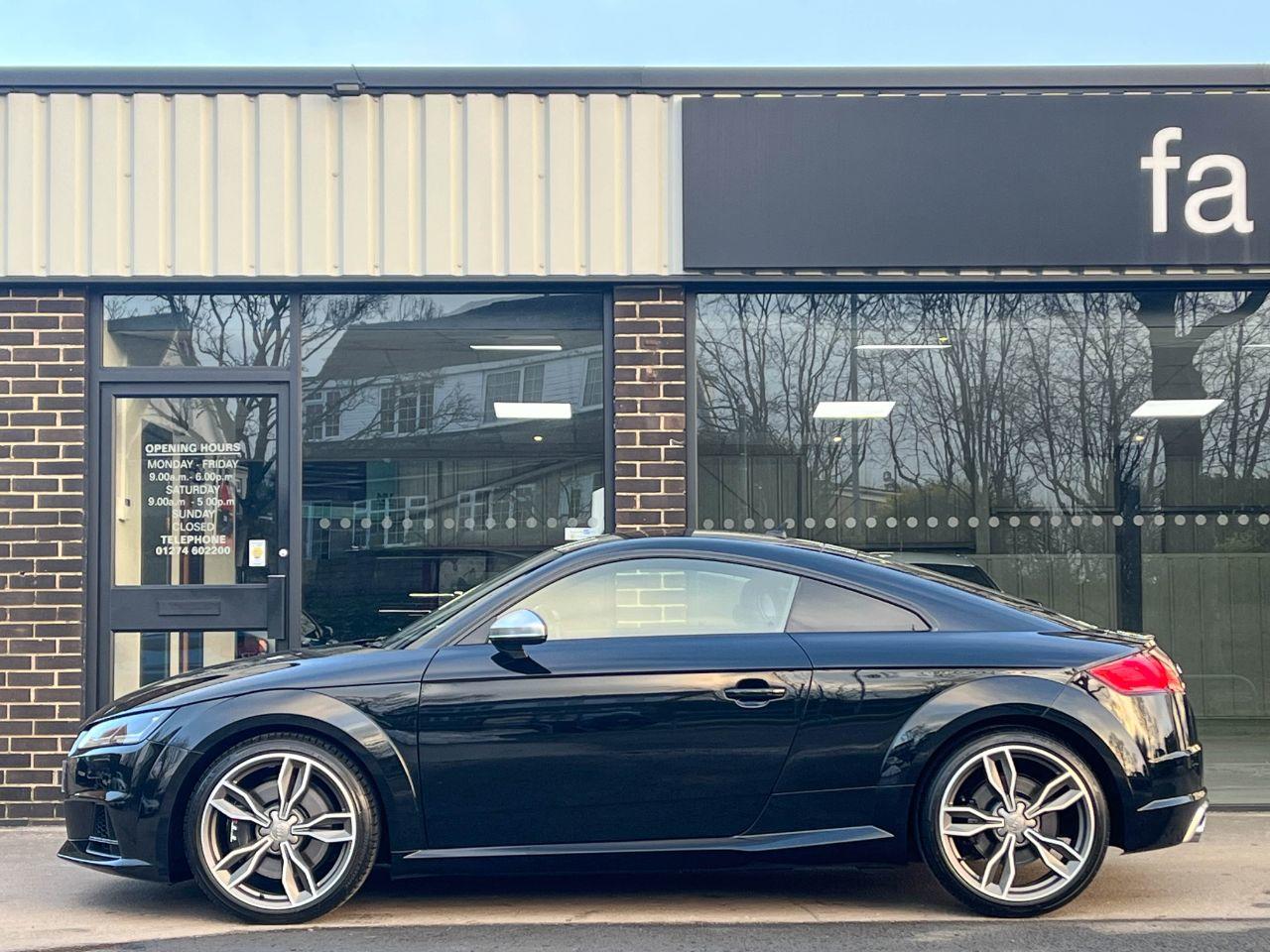 Audi TTS Coupe 2.0T FSI quattro S tronic 310ps Coupe Petrol Mythos Black Metallic