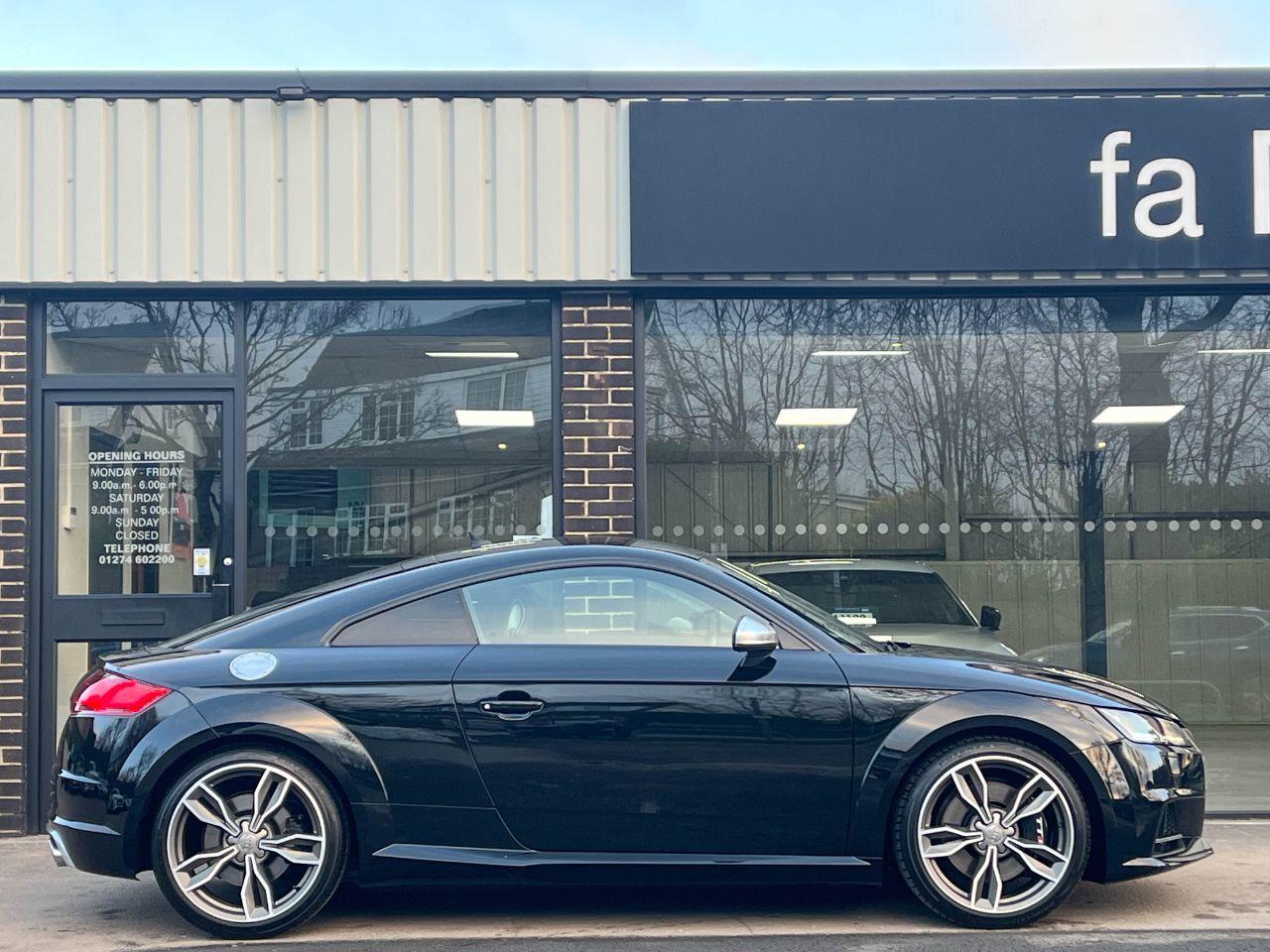 Audi TTS Coupe 2.0T FSI quattro S tronic 310ps Coupe Petrol Mythos Black Metallic