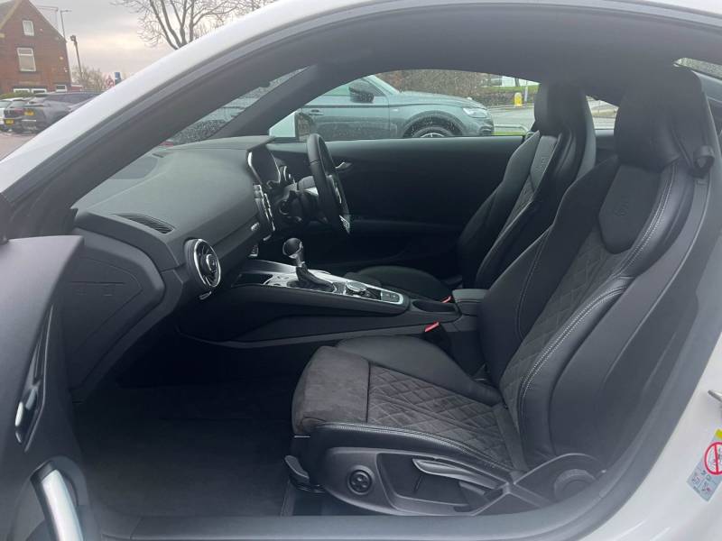 Audi TT Coupe   Registered:2023(23)