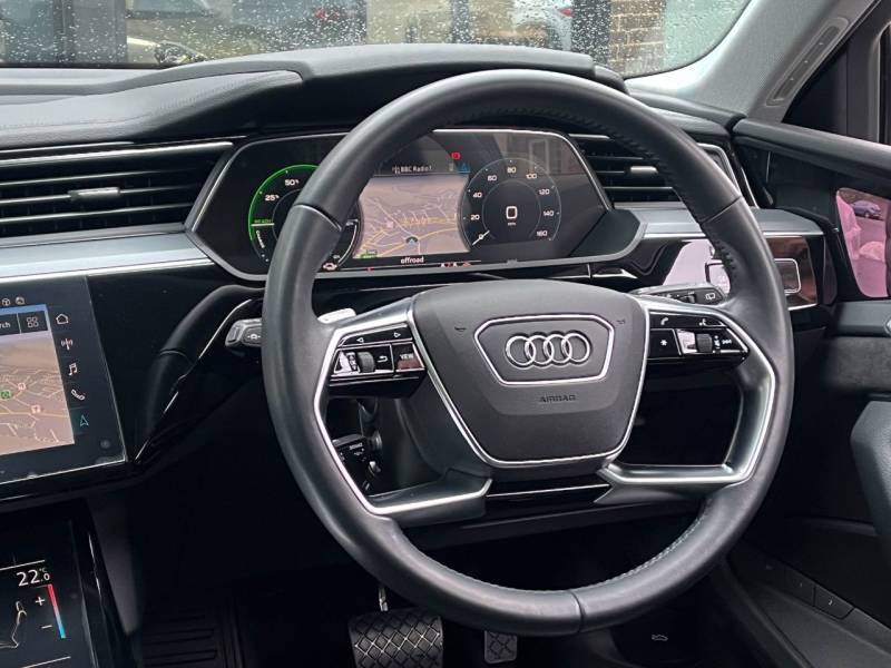 Audi E Tron   Registered:2020(20)