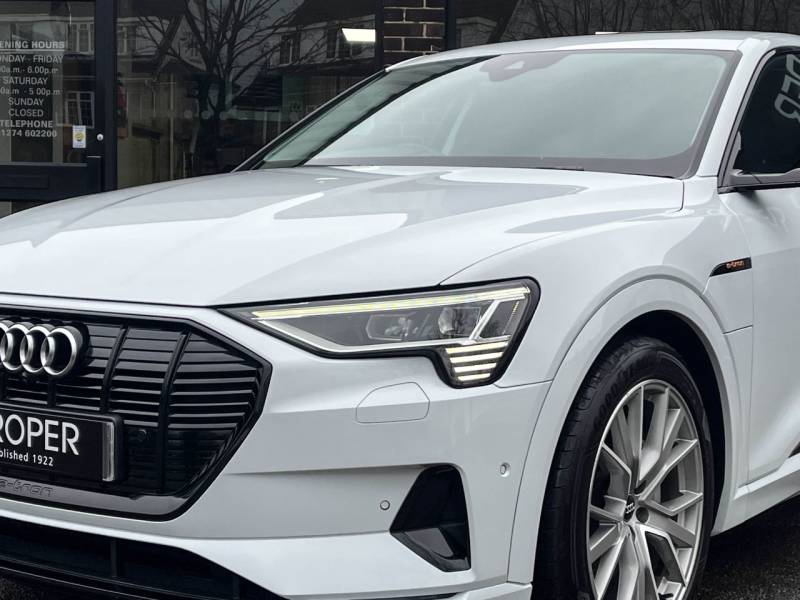 Audi E Tron   Registered:2020(20)