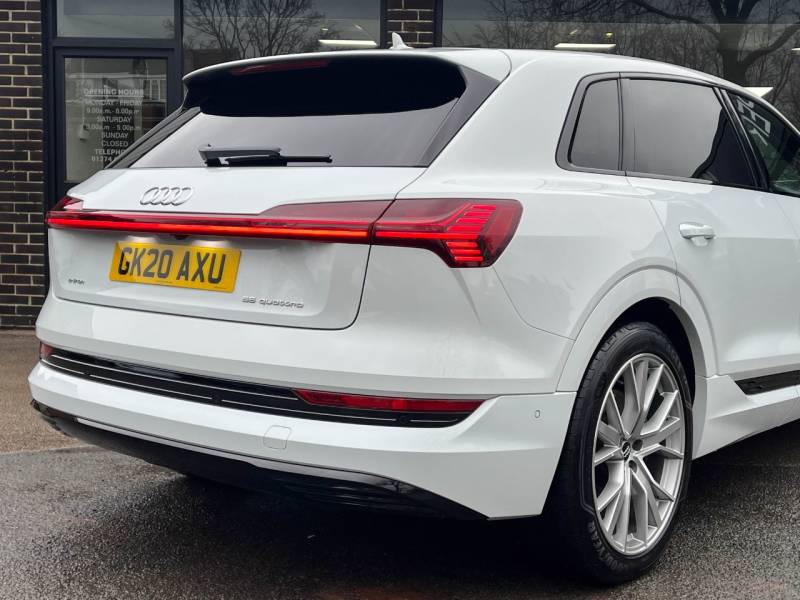 Audi E Tron   Registered:2020(20)
