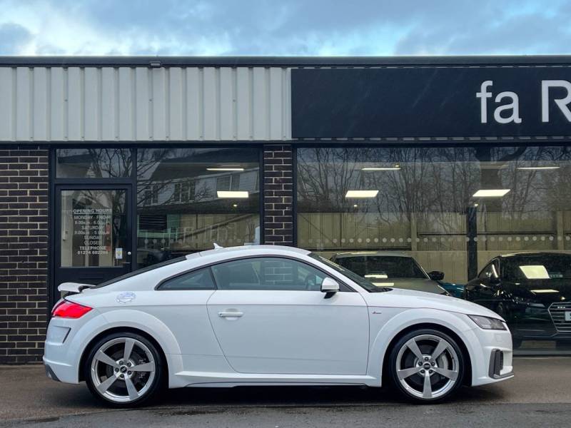 Audi TT Coupe   Registered:2023(23)