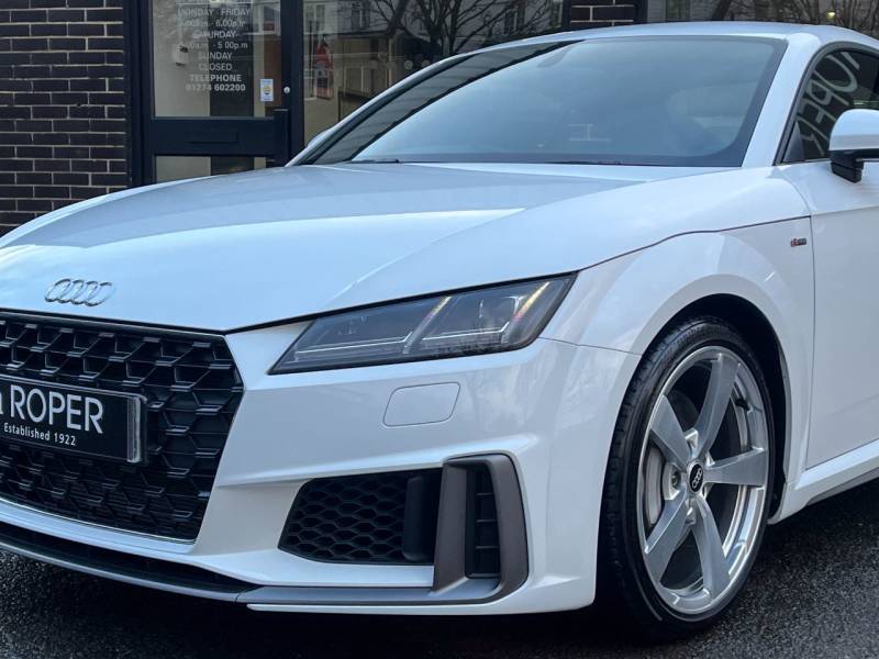 Audi TT Coupe   Registered:2023(23)